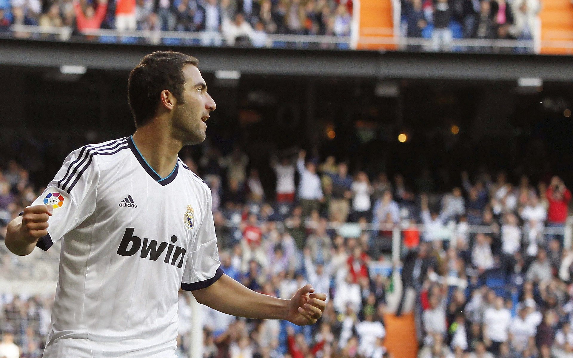 日本体操选手冈田真:希望个人和团体在亚运会上夺金。,冈田准一 日本奥斯卡